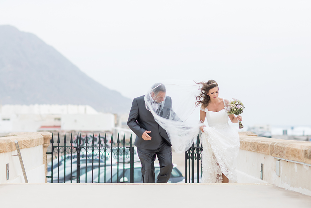 Heiraten am Strand, Einzug der Braut